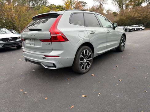Certified 2025 Volvo XC60 B5 Plus image 62