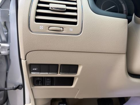 Used 2016 INFINITI QX80 2WD image 25