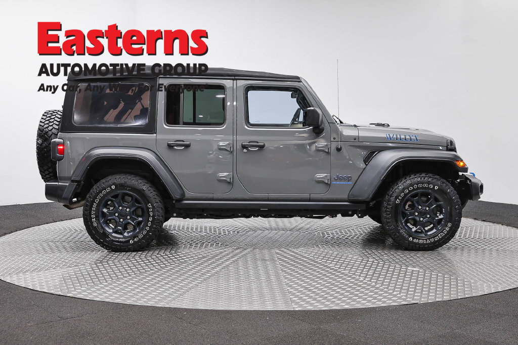Used 2023 Jeep Wrangler Unlimited w/ Cold Weather Group AWD/4WD image 5