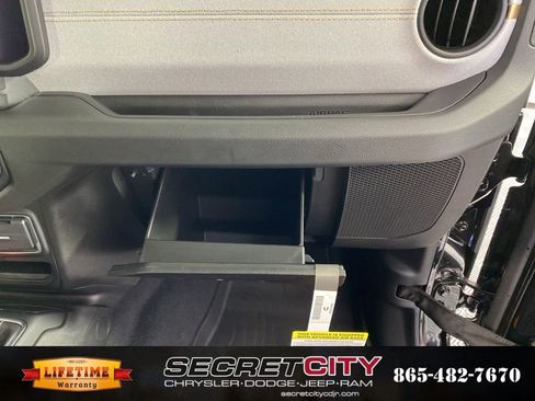 New 2025 Jeep Wrangler Unlimited Sport image 33