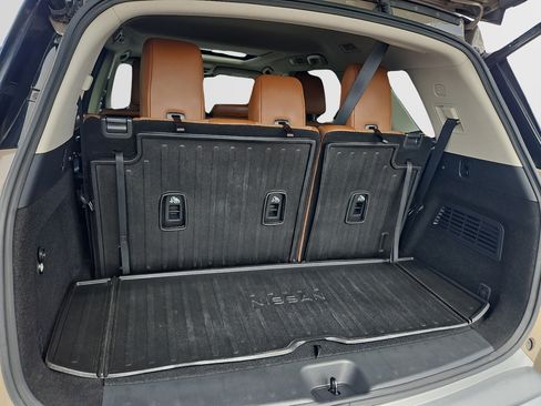 Used 2025 Nissan Pathfinder Platinum w/ Cargo Package FWD image 11