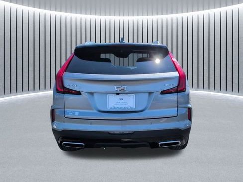 Used 2025 Cadillac XT4 Premium Luxury FWD image 6