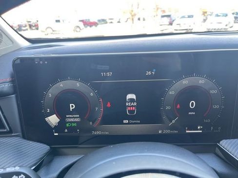 Used 2025 Nissan Kicks SR image 30