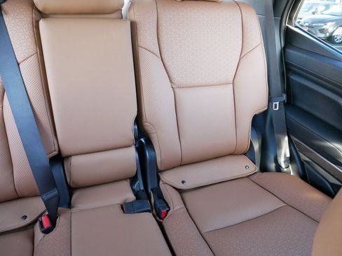 Certified 2025 Toyota 4Runner TRD Off-Road image 15