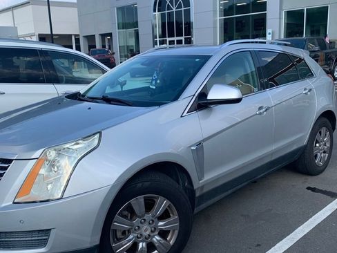 Used 2014 Cadillac SRX Luxury w/ Driver Awareness Package AWD/4WD image 17