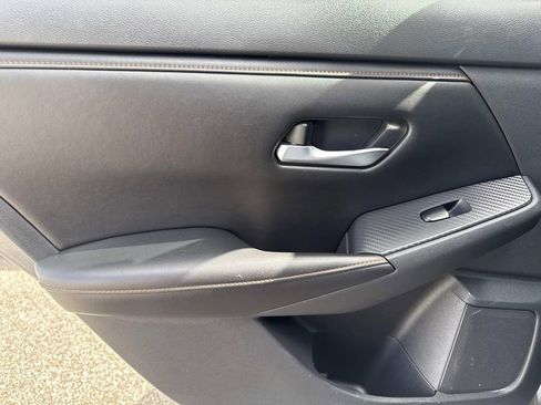 Certified 2023 Nissan Sentra SR w/ Trunk Package image 12