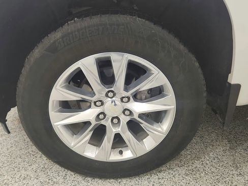 Used 2019 Chevrolet Silverado 1500 LTZ w/ LTZ Premium Package image 38