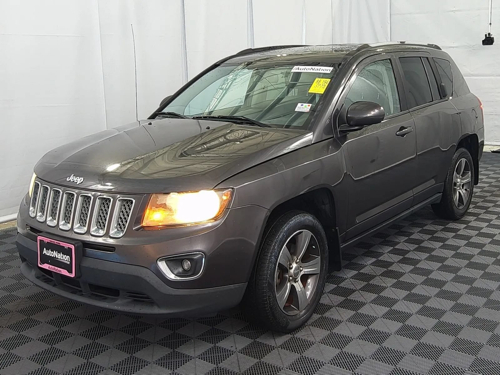 Used 2016 Jeep Compass High Altitude FWD image 1