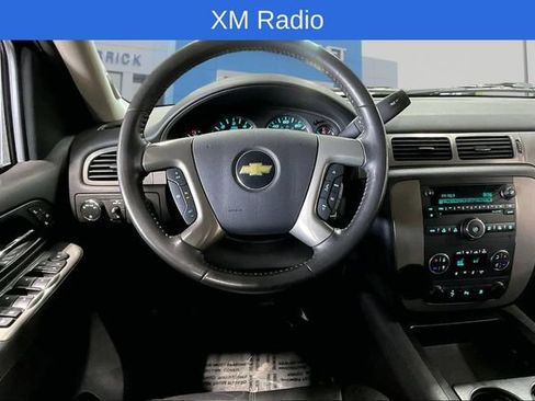 Used 2010 Chevrolet Avalanche LT w/ Luxury Package AWD/4WD image 12