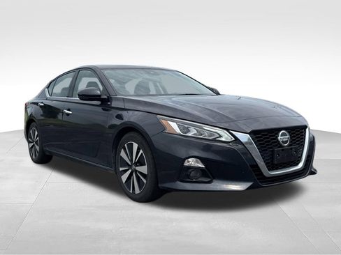 Used 2019 Nissan Altima 2.5 SV FWD image 3