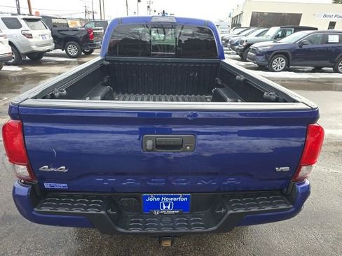 Used 2023 Toyota Tacoma SR5 w/ Technology Package image 4