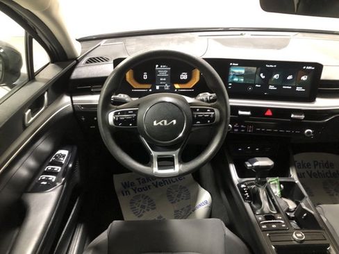 New 2025 Kia K5 LXS image 31