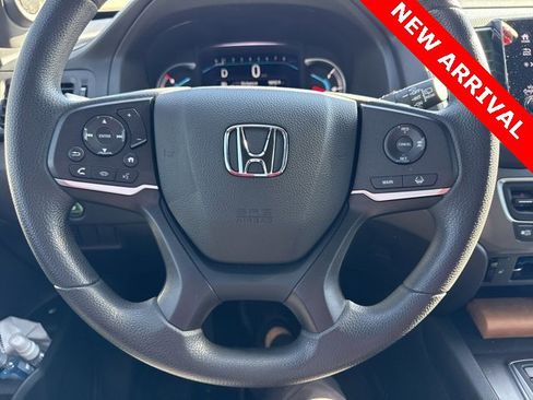 Used 2022 Honda Pilot Sport image 16