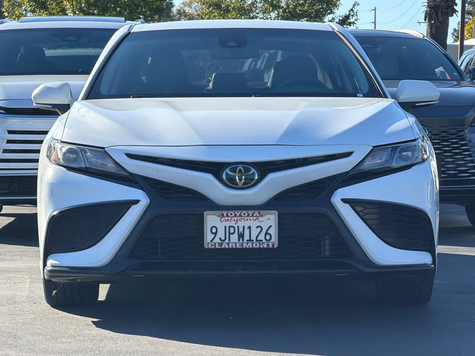 Used 2024 Toyota Camry SE w/ Convenience Package FWD image 10