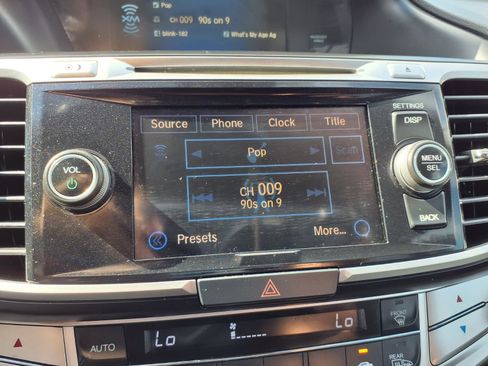 Used 2015 Honda Accord EX-L image 7