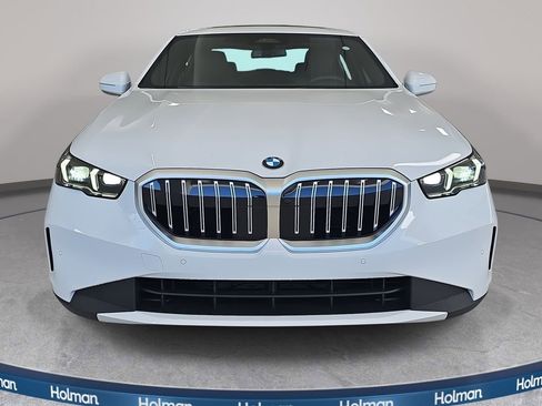 New 2026 BMW 530i image 2