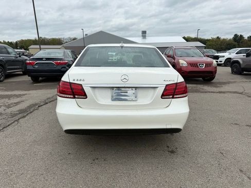 Used 2016 Mercedes-Benz E 350 4MATIC Sedan image 4