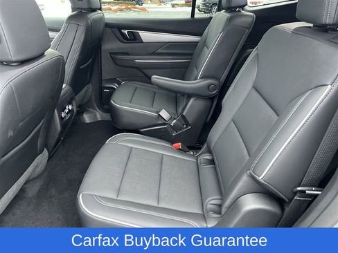 Certified 2025 Buick Enclave Preferred image 29