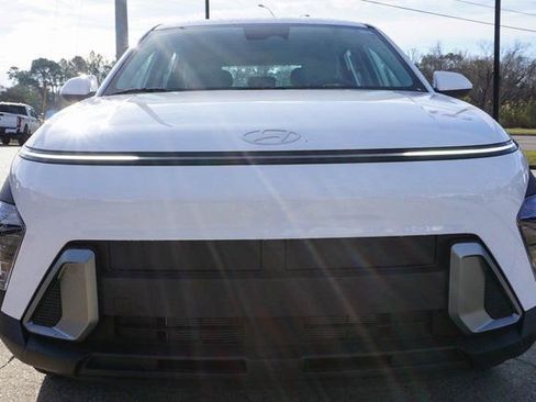 New 2026 Hyundai Kona SE FWD image 8