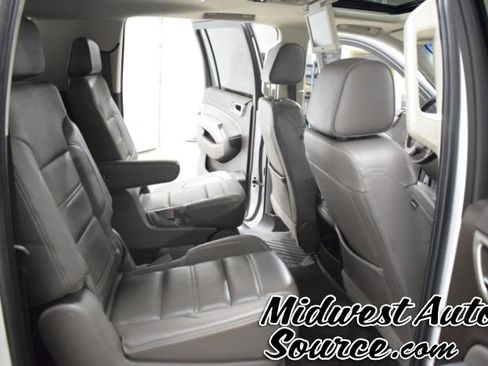 Used 2019 GMC Yukon XL Denali w/ Denali Ultimate Package image 34