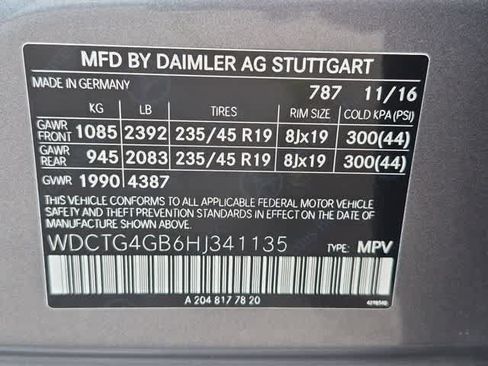 Used 2017 Mercedes-Benz GLA 250 4MATIC image 35