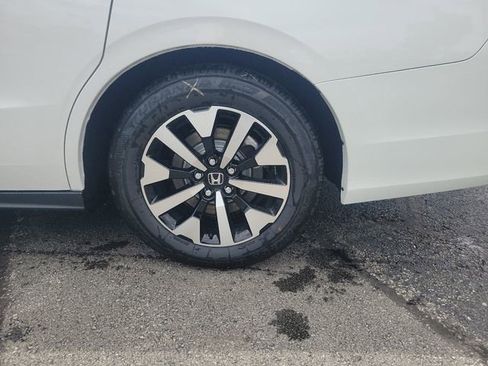 New 2026 Honda Odyssey EX-L image 10