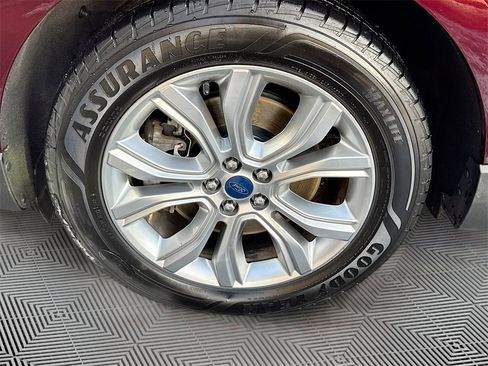 Used 2020 Ford Edge Titanium w/ Class II Trailer Tow Package image 29