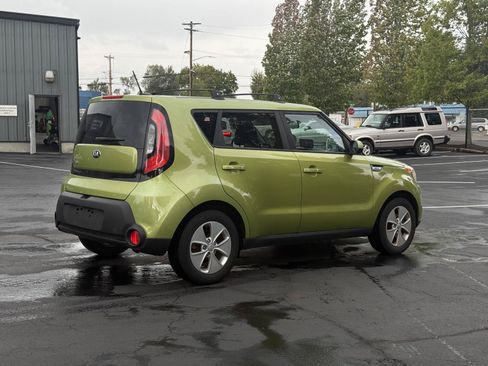 Used 2016 Kia Soul FWD image 8