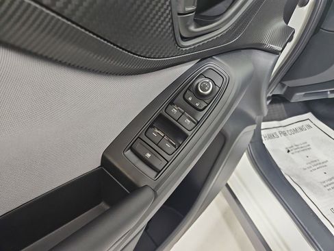 Certified 2022 Subaru Crosstrek 2.0i Premium w/ Moonroof Package image 13