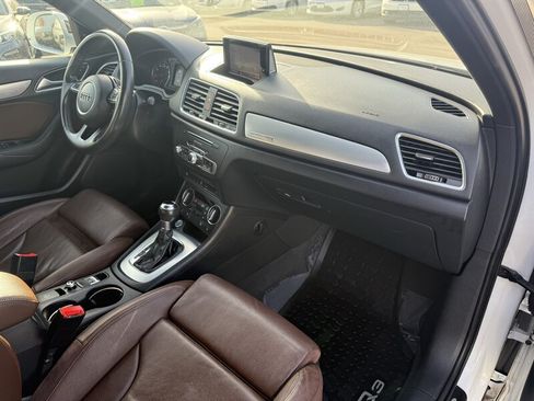 Used 2018 Audi Q3 2.0T Premium Plus AWD/4WD image 21