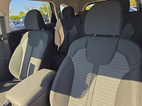 New 2026 Kia Sorento LX image 22