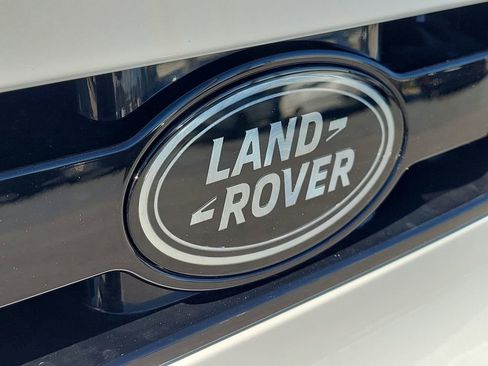 New 2026 Land Rover Defender 110 X-Dynamic SE AWD/4WD image 10