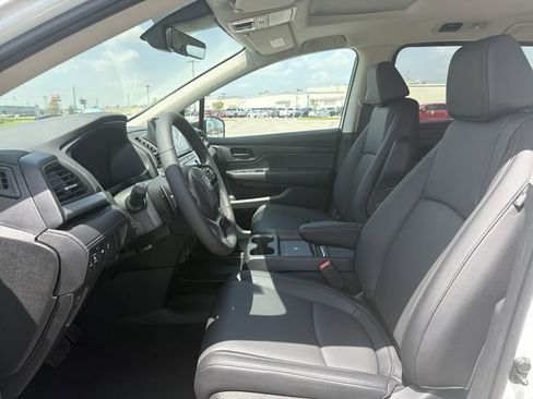 New 2026 Honda Odyssey EX-L image 9