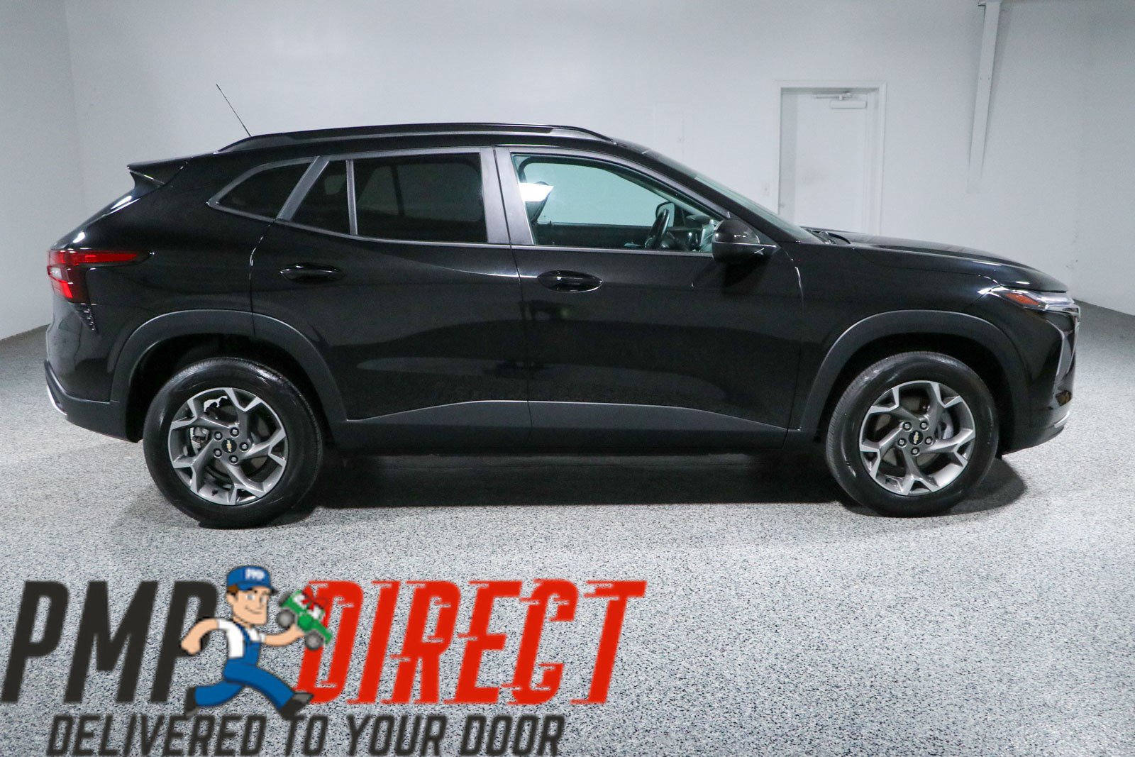 Used 2025 Chevrolet Trax LT w/ LT Convenience Package FWD image 6
