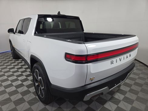 Used 2023 Rivian R1T Adventure image 3