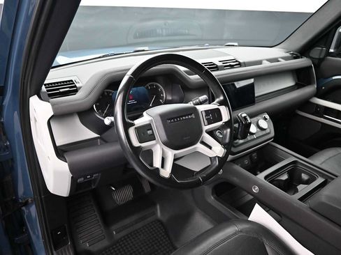 Used 2022 Land Rover Defender 110 SE AWD/4WD image 4
