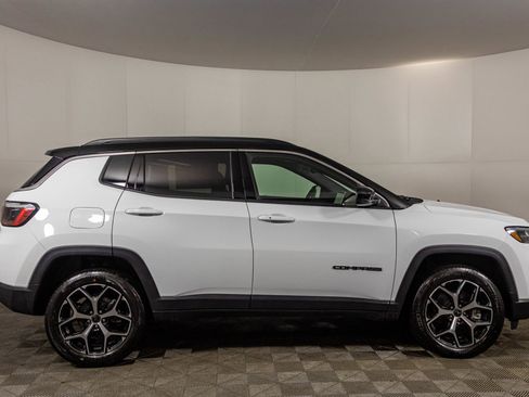 New 2026 Jeep Compass Limited image 12