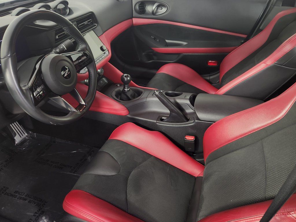 Used 2024 Nissan Z Performance w/ Floor Mat Package RWD image 13