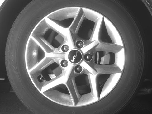 Used 2025 Kia Soul LX w/ LX Technology Package FWD image 13