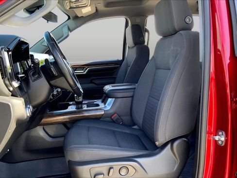 Used 2022 GMC Sierra 1500 Elevation RWD image 8