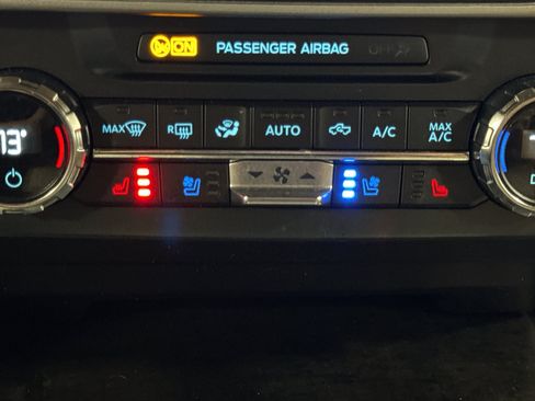 Certified 2022 Ford F250 Lariat w/ Lariat Ultimate Package image 27