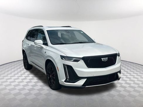 Used 2025 Cadillac XT6 Sport w/ LPO, Red Accent Package AWD/4WD image 3