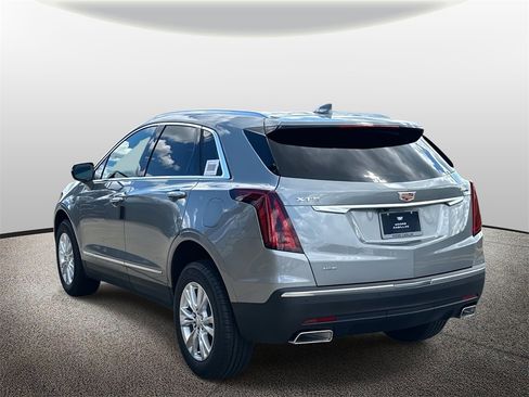 New 2025 Cadillac XT5 Luxury image 4
