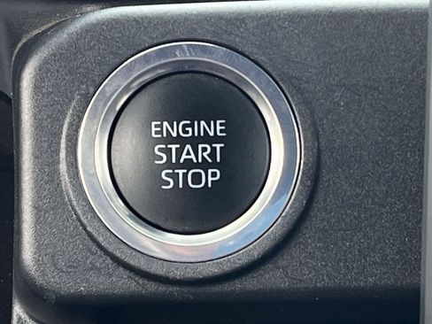 Used 2025 Toyota 4Runner SR5 RWD image 19