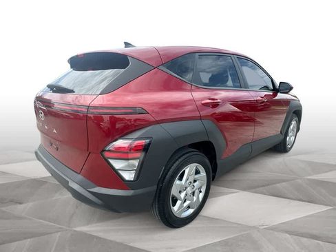 Used 2024 Hyundai Kona SE FWD image 8