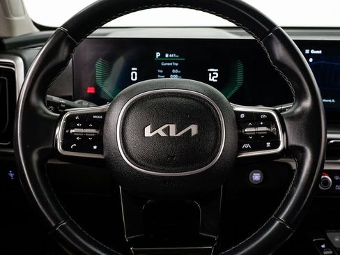 Certified 2024 Kia Sorento S image 10