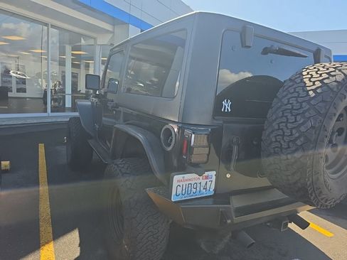 Used 2011 Jeep Wrangler Rubicon w/ PWR Convenience Group image 9