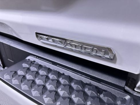 New 2026 GMC Canyon Elevation w/ Convenience Package image 60