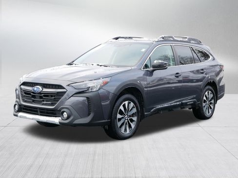 Used 2023 Subaru Outback Limited image 3