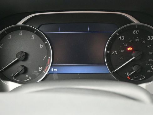 New 2025 Nissan Frontier SV w/ SV Convenience Package image 18